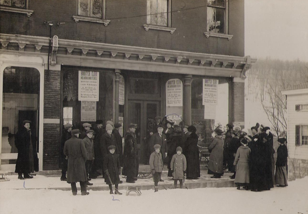 Historic photo of Klinkhart Hall circa 1900